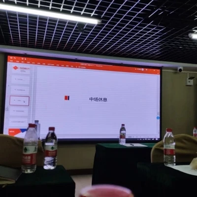 Round Table Meeting With Experts